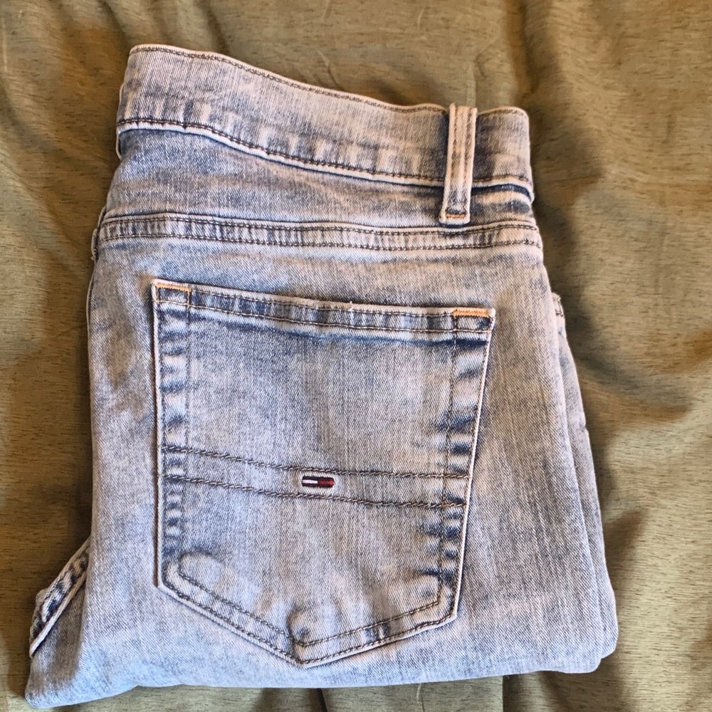 Tommy Hilfiger Light Wash Jeans